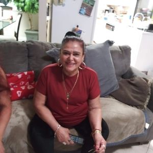 Meet your Posher, Nohemy